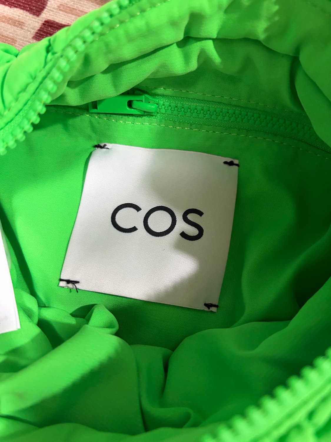 코스 퀼티드 가방 상품이미지3