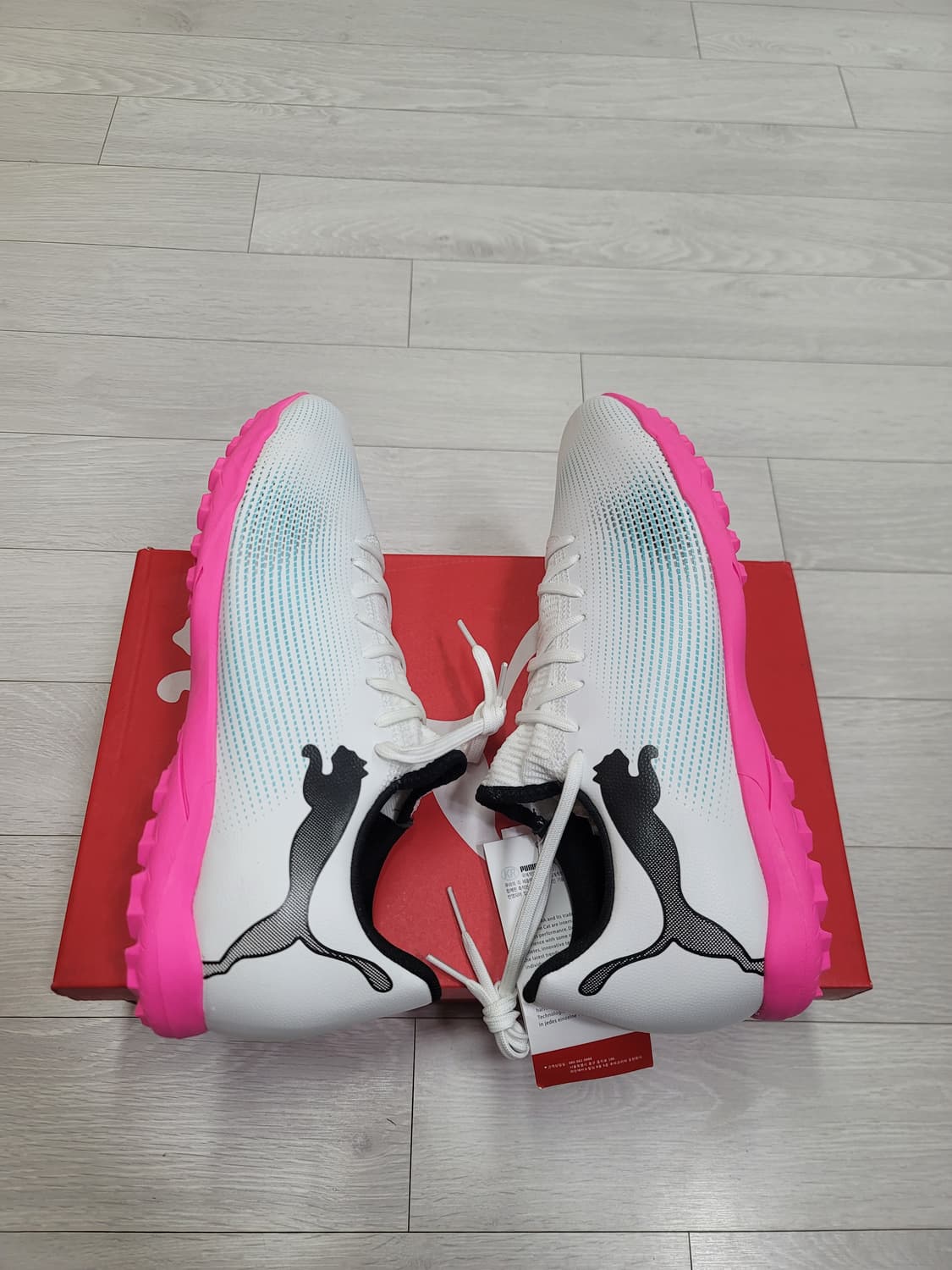 (285)푸마 풋살화 퓨처 7 플레이 TT[대전 직거래도 가능] 상품이미지1