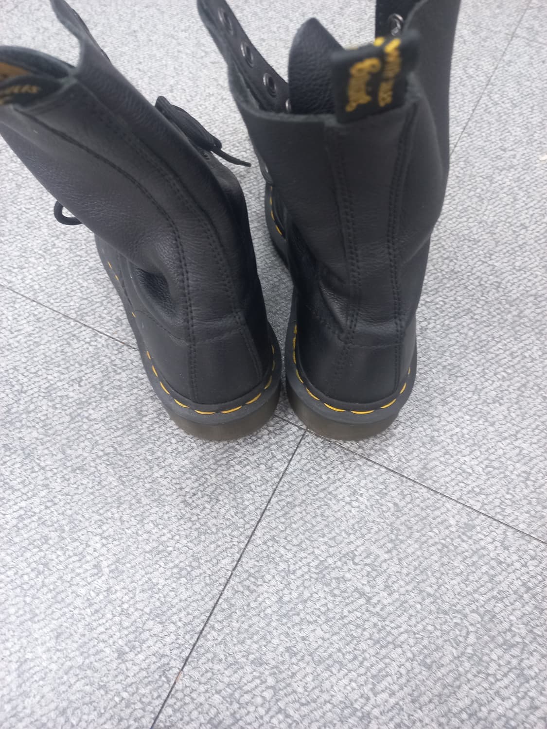 닥터마틴 1490 블랙 부츠 (235) 상품이미지4