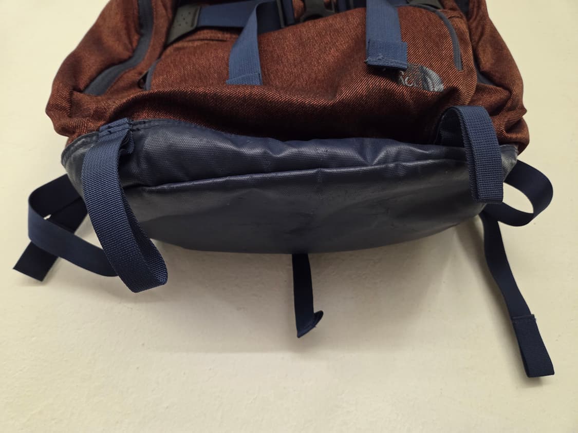 노스페이스 백팩 (브라운/네이비) 상품이미지5