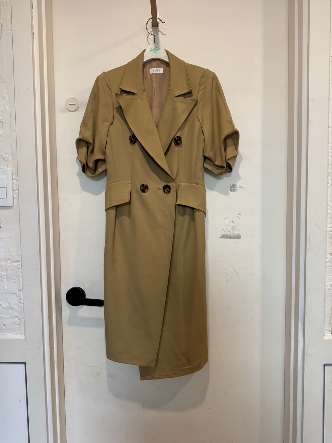 TIME 타임 시그니쳐 더블버튼 트렌치 원피스 상품이미지3
