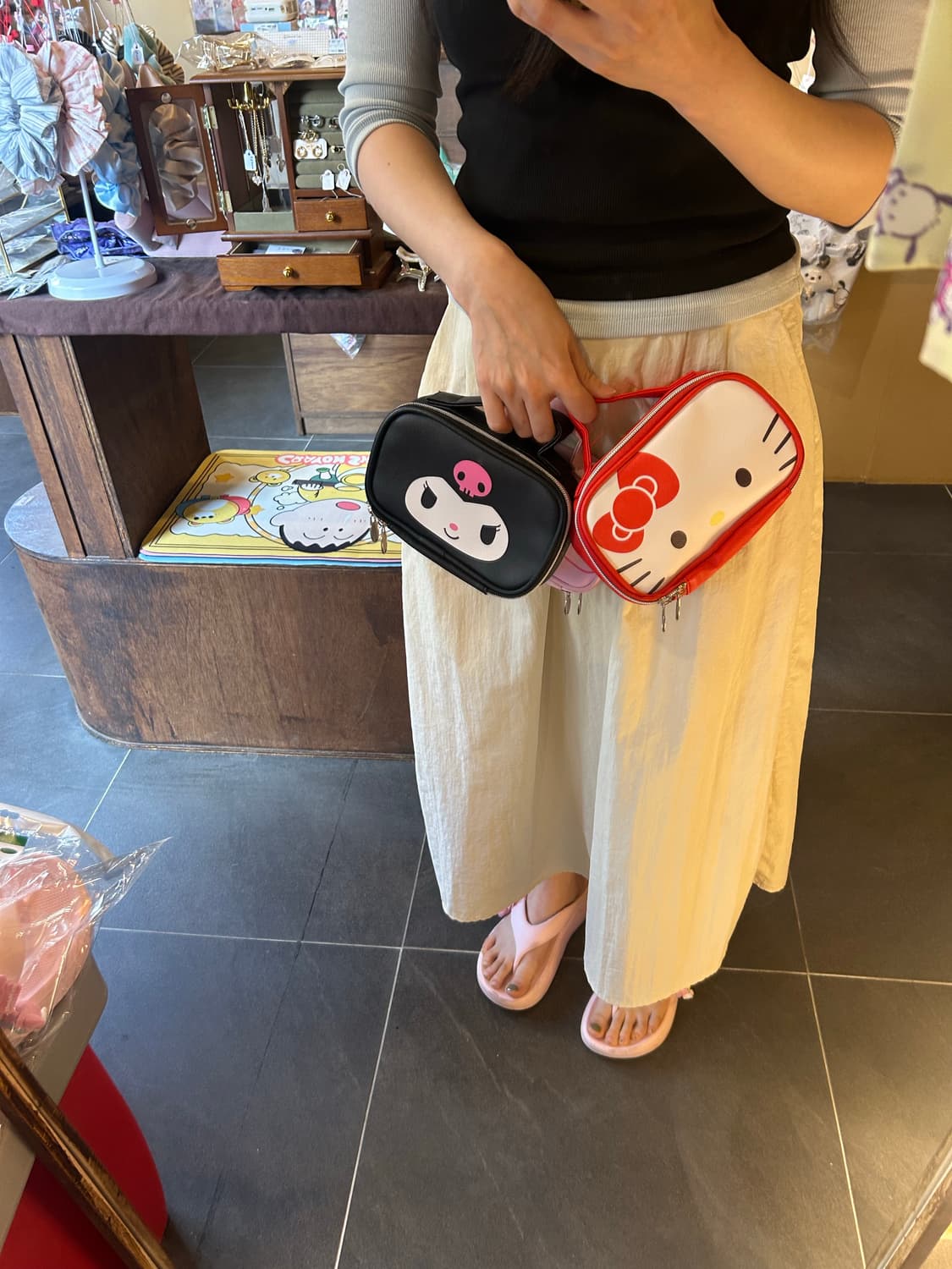 산리오 손잡이 파우치 상품이미지3