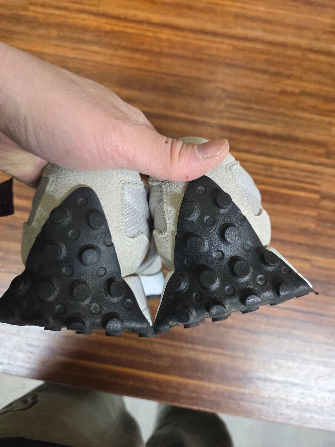 뉴발란스 327 그레이 245 상품이미지4