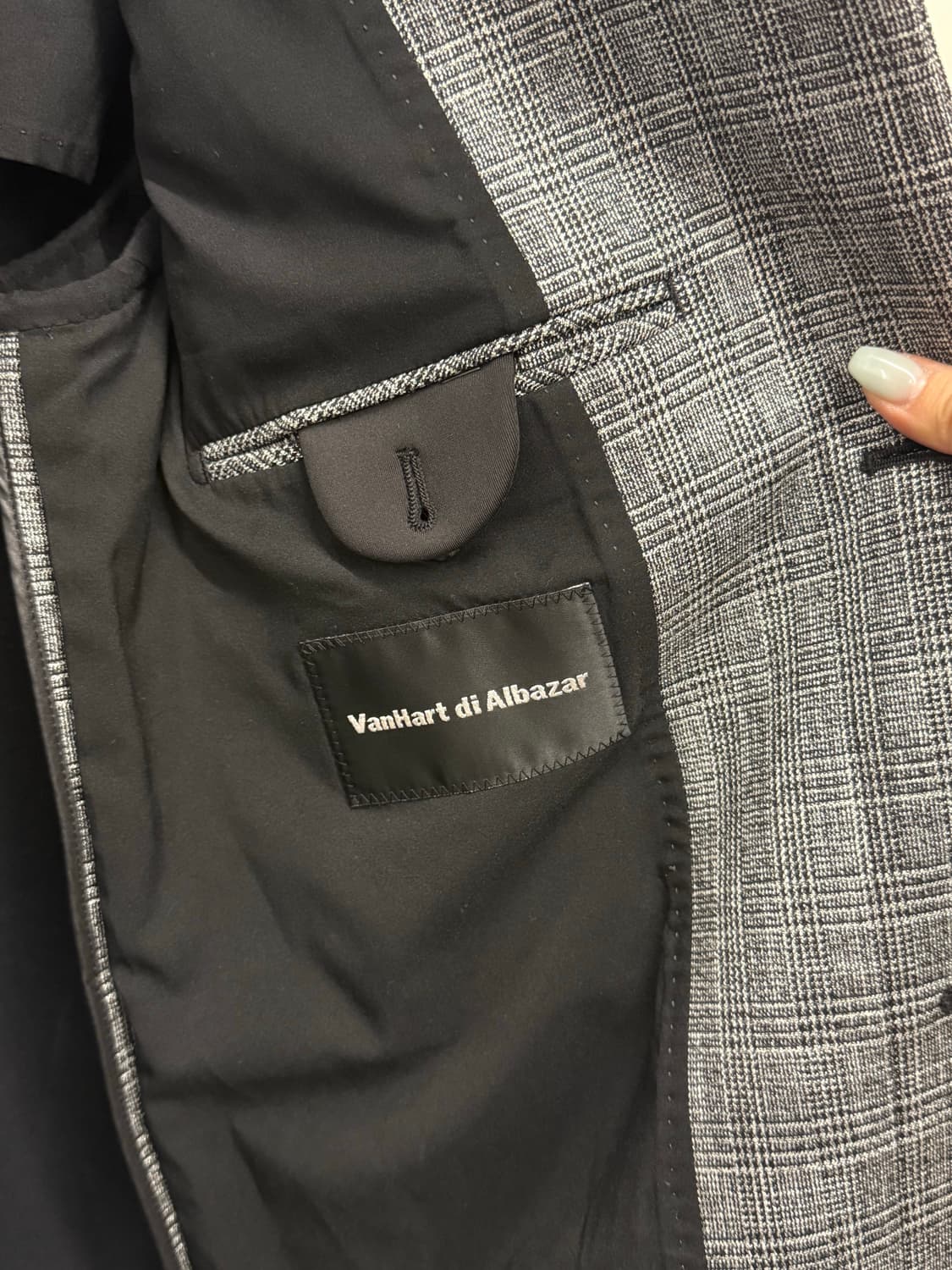 VanHart di Albazar 반하트 디 알바자 맥코트  상품이미지4