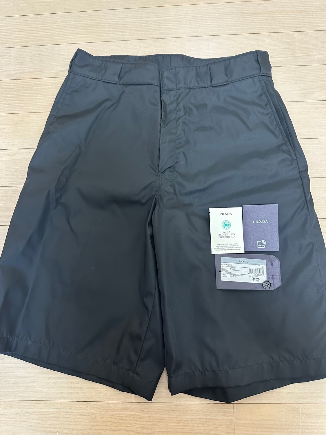 프라다 리나일론 버뮤다 46사이즈 상품이미지1