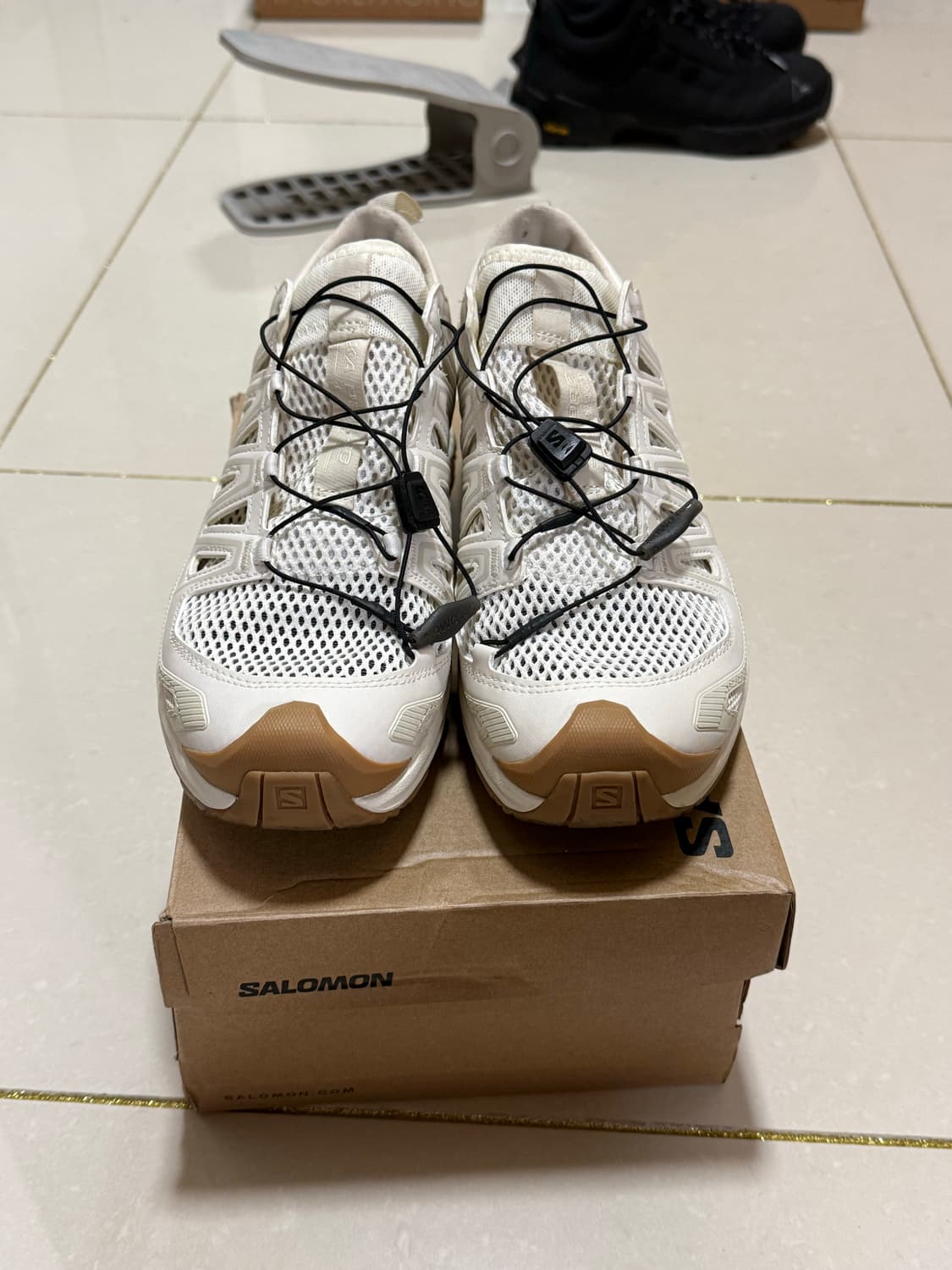 살로몬 XA PRO 3D 앰피브 바닐라 아이스 265 샌들신발 상품이미지2