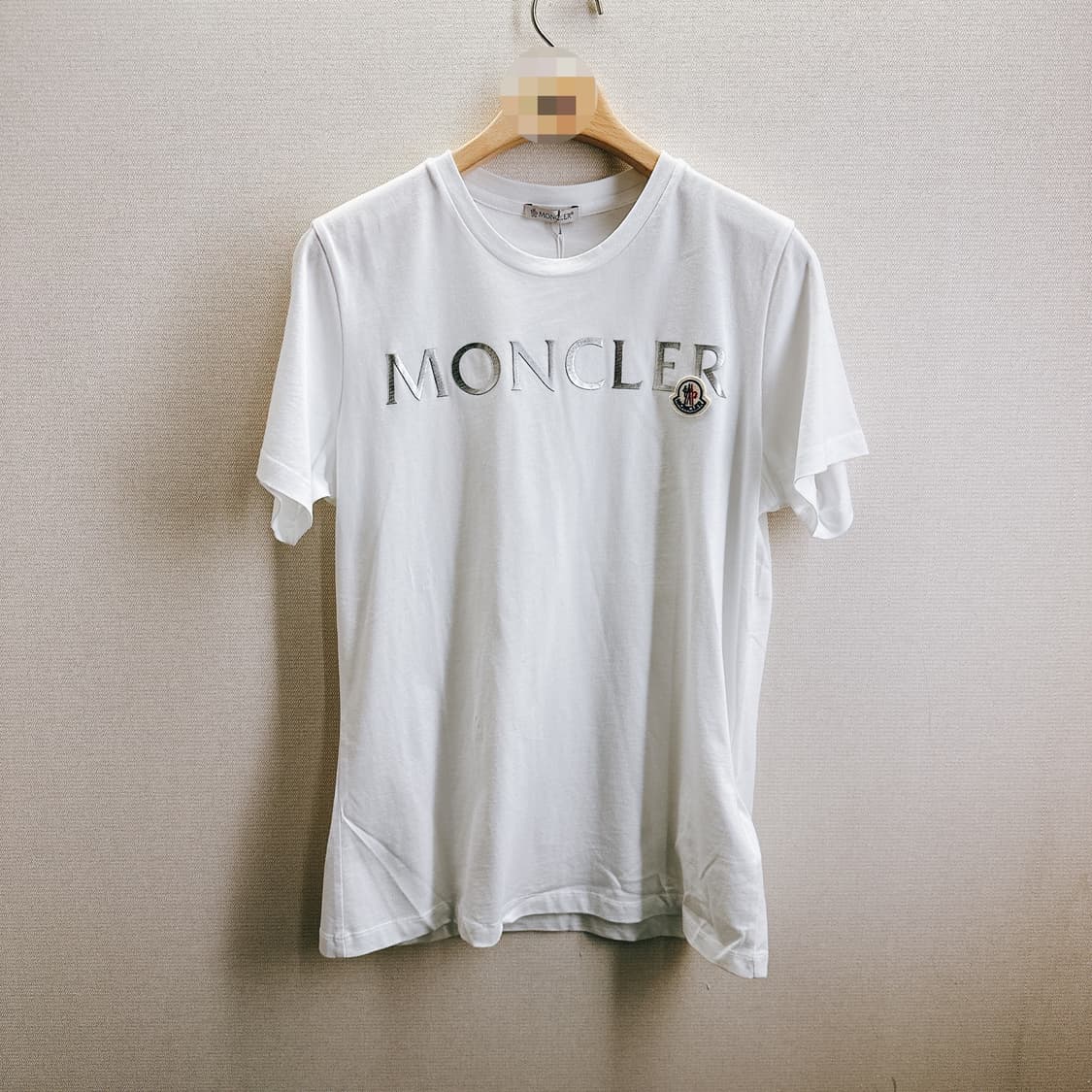 몽클레어 여성 로고 패치 화이트 티셔츠 상품이미지1