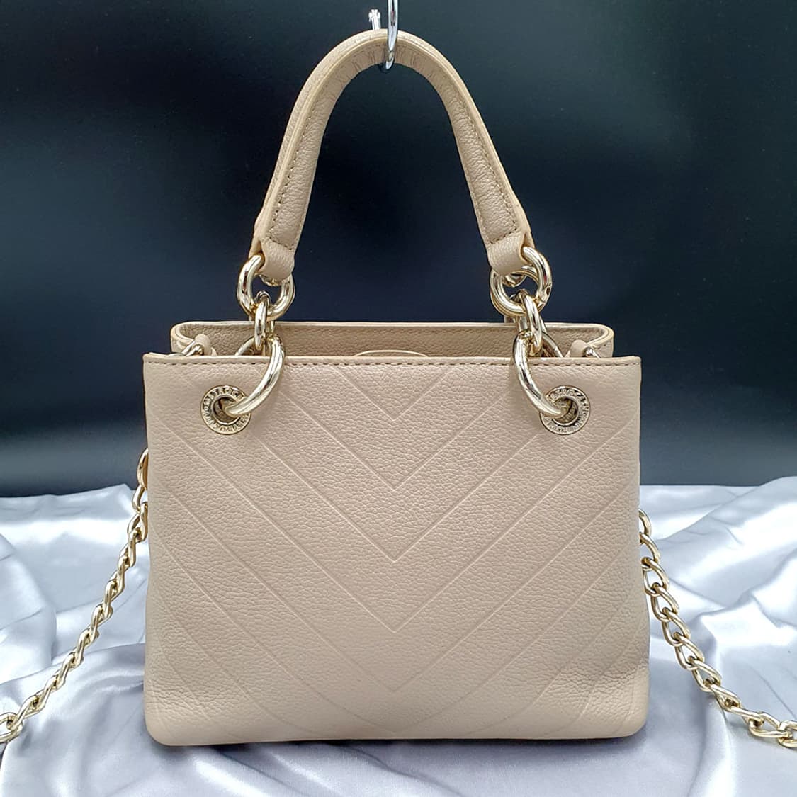 메트로시티 아담한 사각 크로스백 중고 가방 은피아노 상품이미지7