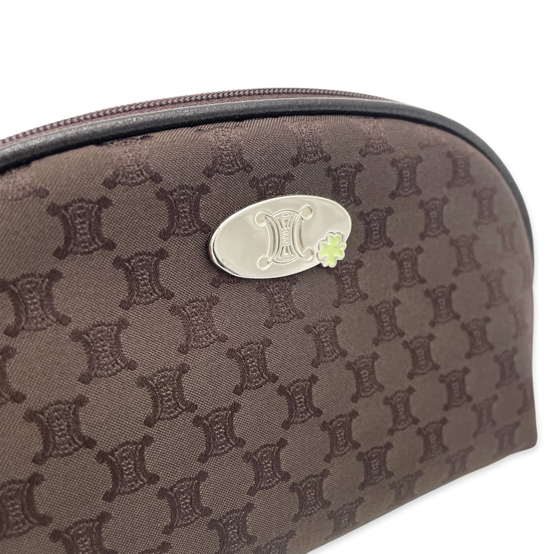 셀린느 마카담 하프문 트리옹프 로고 파우치 상품이미지4