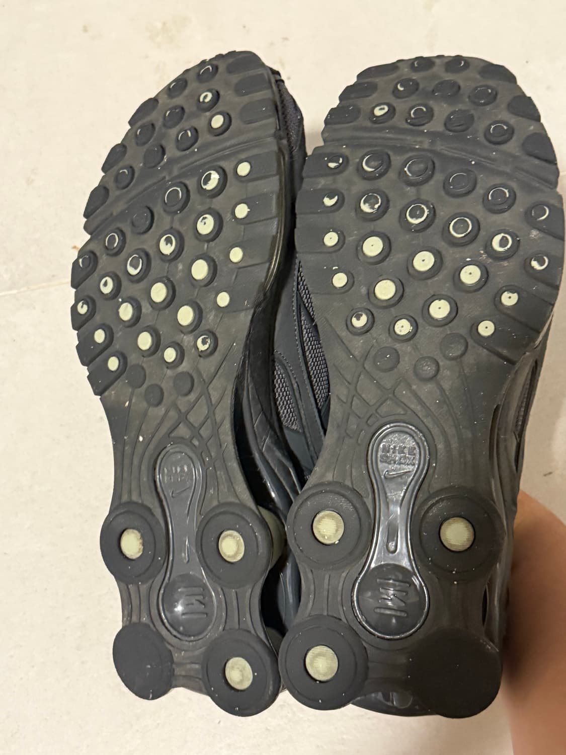 (290) 나이키 샥스 라이드 2 아이언 그레이 앤 앤트러사이트 상품이미지4