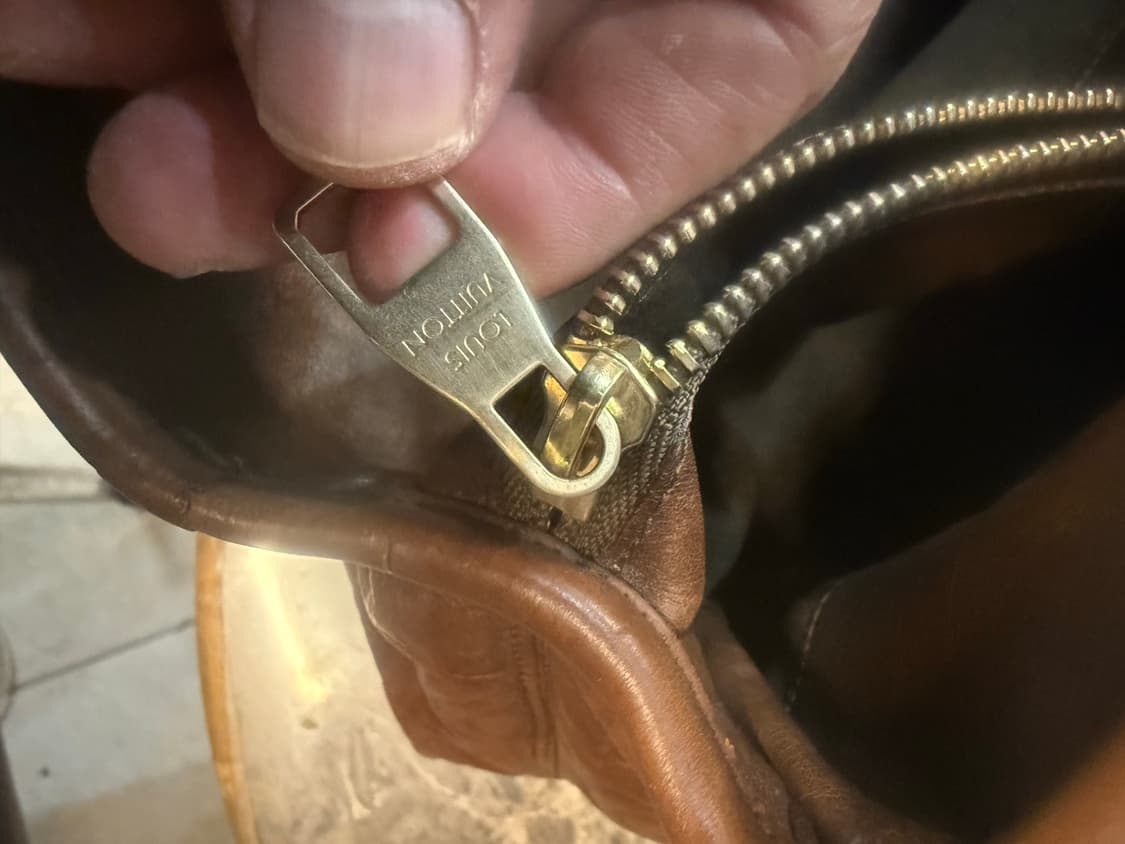 정품 루이비통 한정판 파리수플 위스퍼 토트백 팝니다 상품이미지9