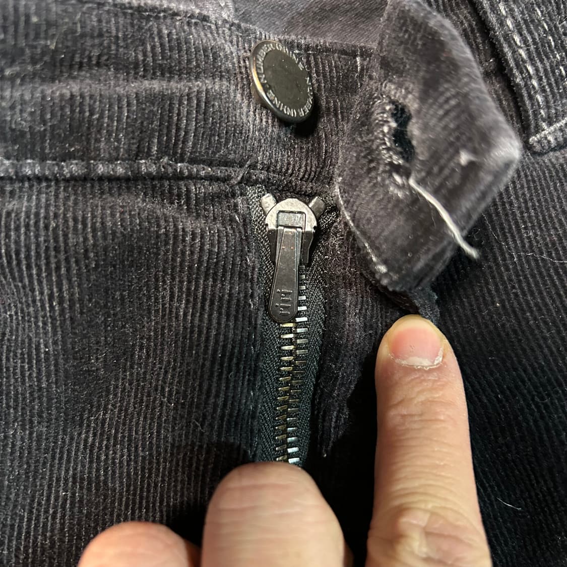 [33] 넘버나인 06AW 느와르(Noir) 코듀로이 지퍼 팬츠 상품이미지8