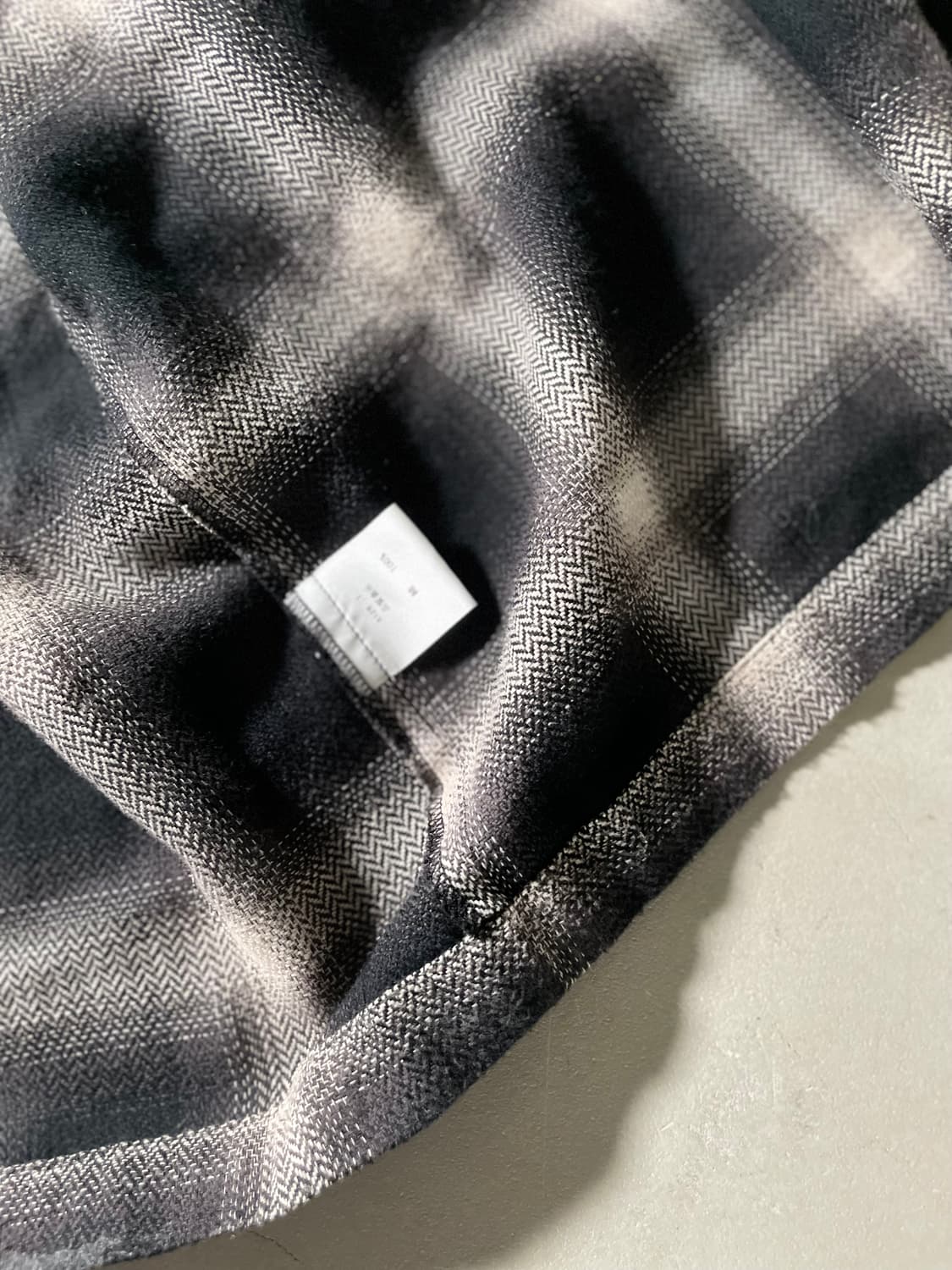 원더랜드 Belted Check Gown Coat 상품이미지4