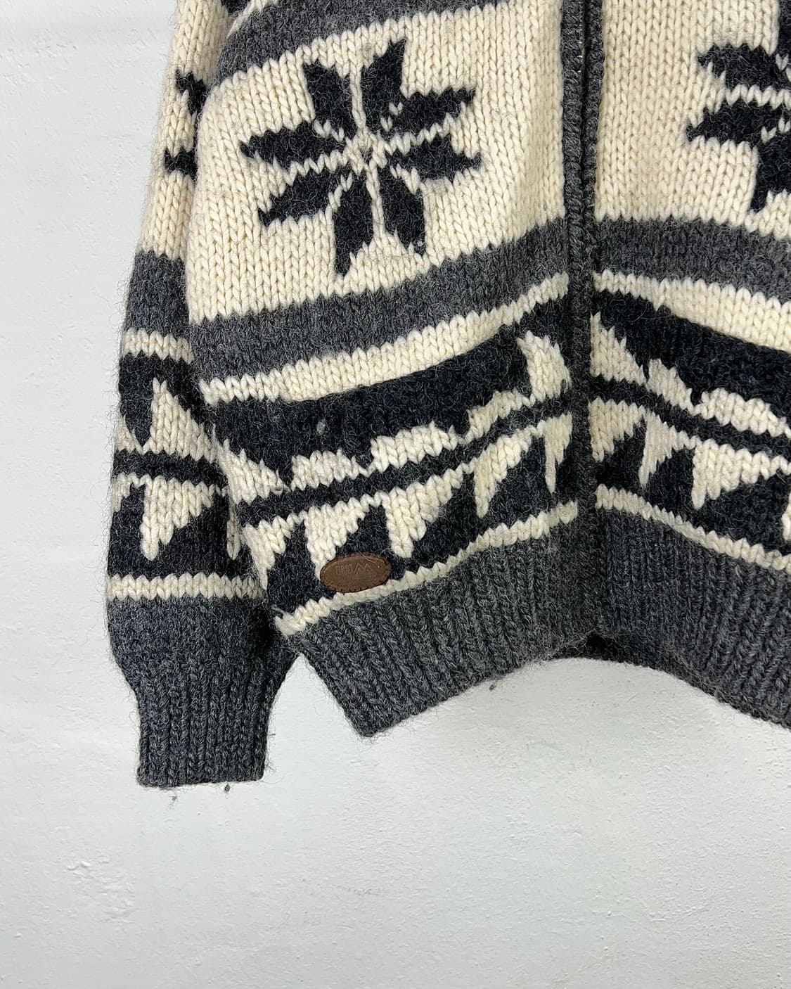 퍼스트 다운 카우보이 헤비 울 숄 카라 니트 코위찬 상품이미지4