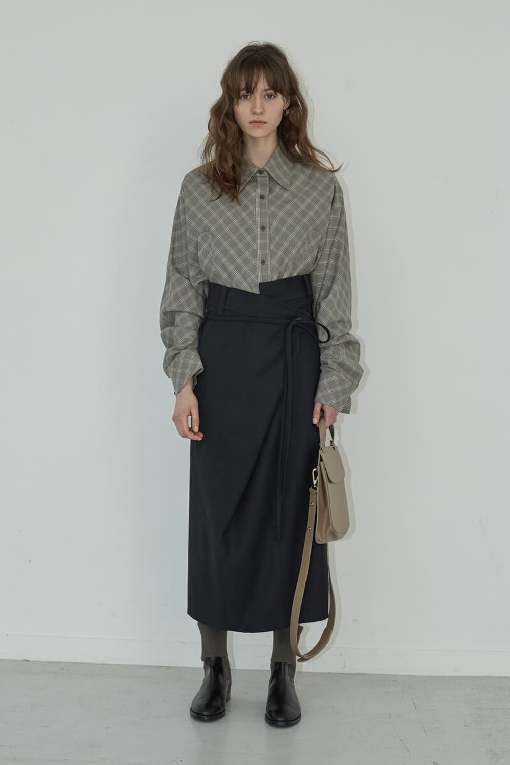 로우클래식 19FW  string skirt 스트링스커트 네이비 상품이미지1