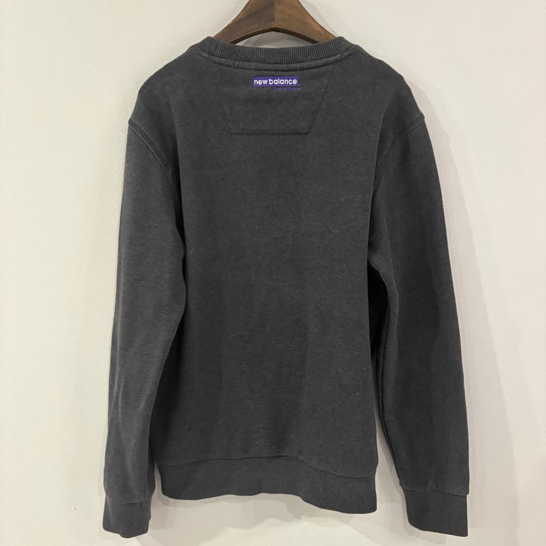 뉴발란스 맨투맨 티셔츠 차콜 90 상품이미지6