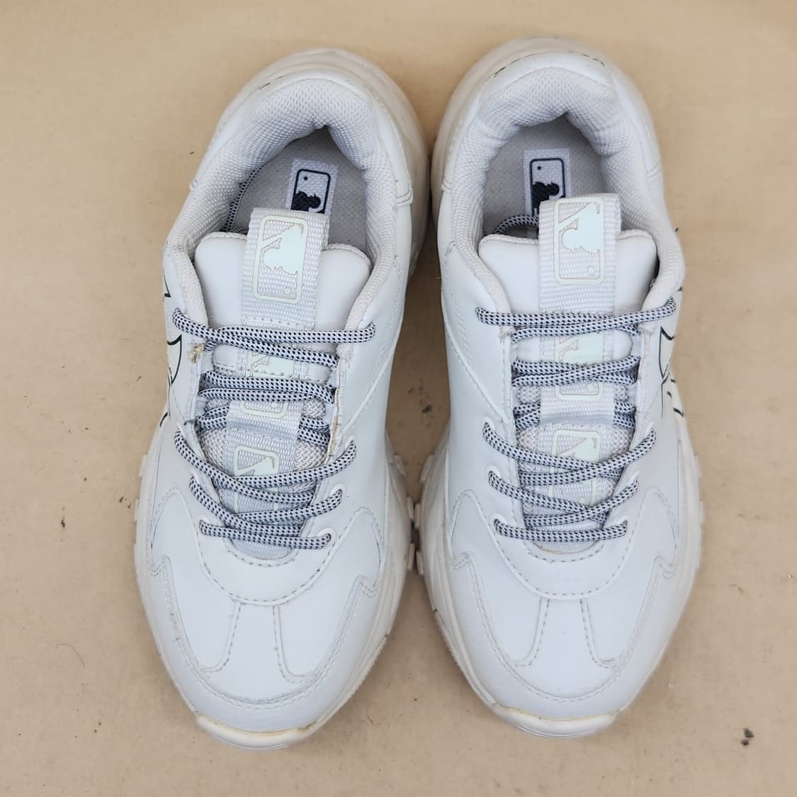 MLB 엠엘비 빅볼청키 뉴욕양키스 여성운동화240 상품이미지2