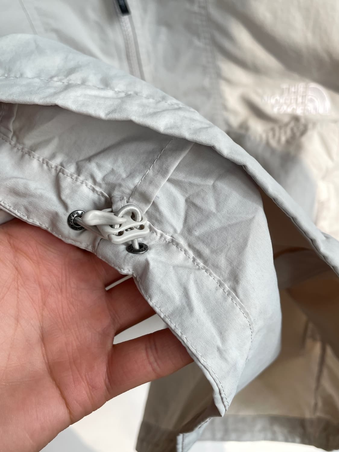 노스페이스 미드 로고 바람막이  상품이미지5