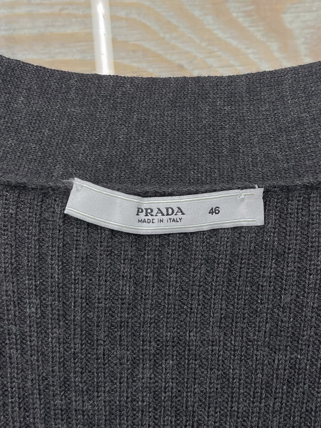 프라다 베이직 리브드 울 가디건 상품이미지4