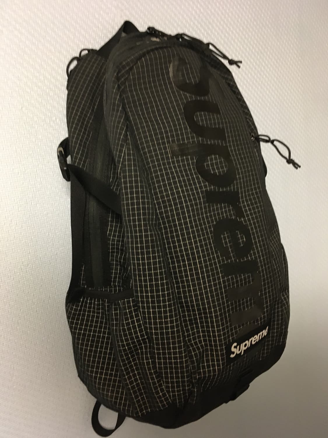 슈프림 백팩 블랙 - 24SS 상품이미지3