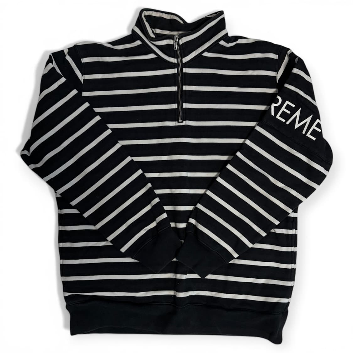 16FW 슈프림 스트라이프 반집업 상품이미지1