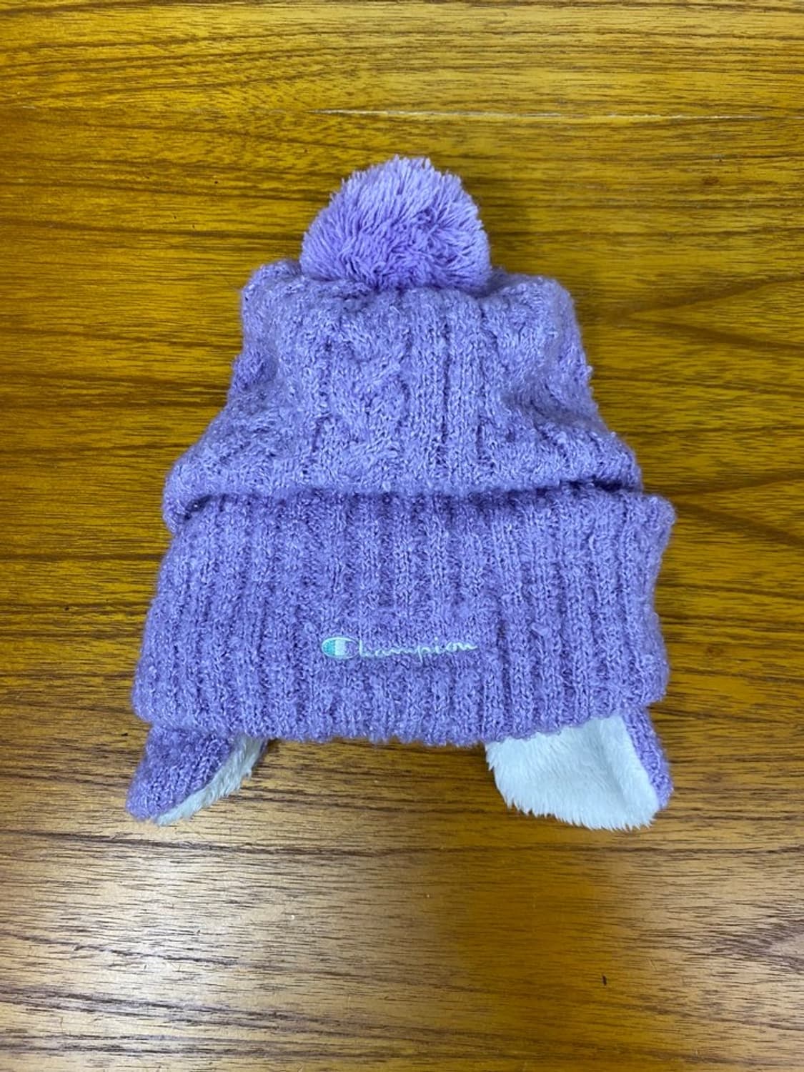 챔피온 이어플랩 비니 상품이미지2