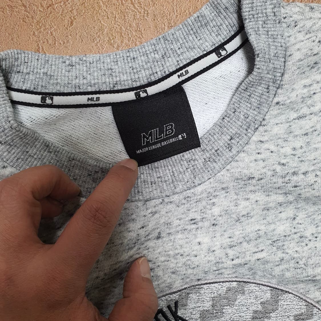 ✨ (바배) MLB 뉴욕양키즈 강아지 맨투맨  상품이미지3