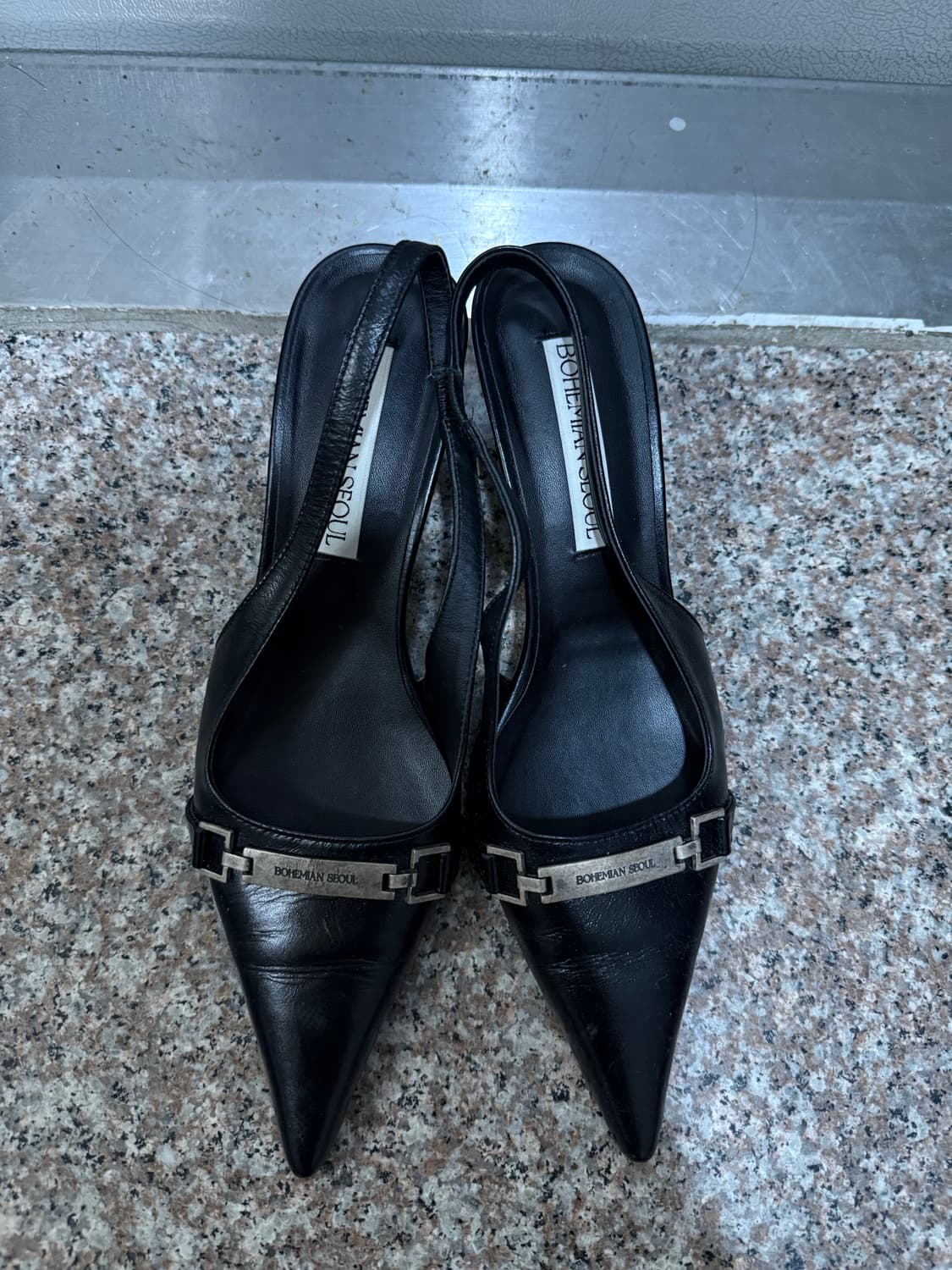 보헴서 보헤미안서울 메탈 벨티드 슬링백 240 상품이미지2