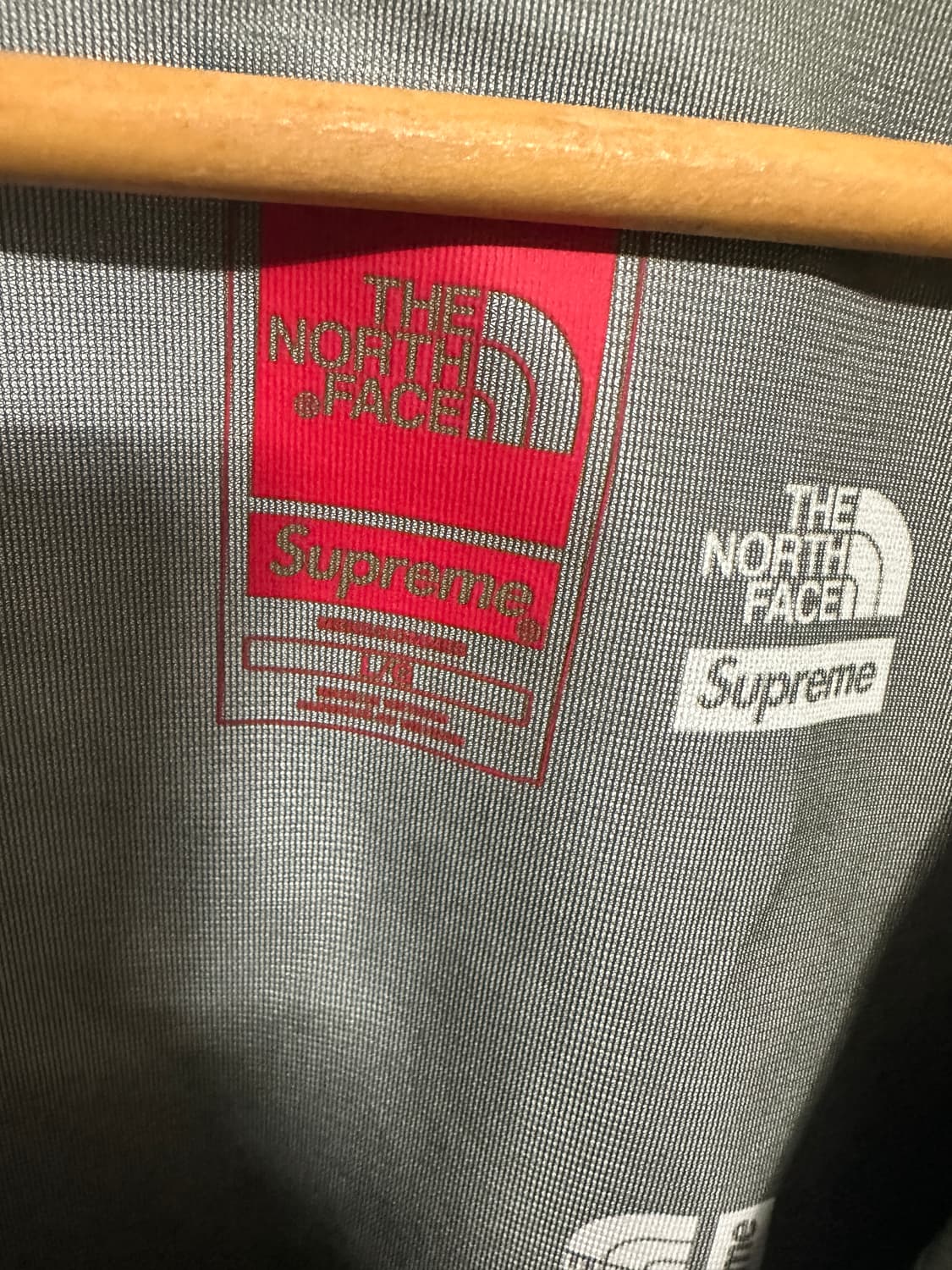 슈프림 노스페이스 트롱프 뢰유 자켓  상품이미지4