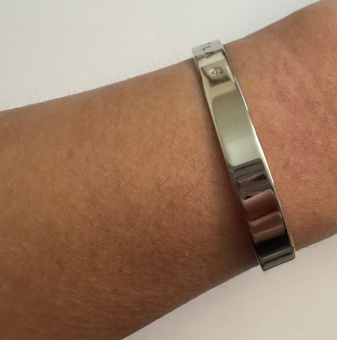 masion margiela 6 로고 넘버 커프 브레슬릿 상품이미지5