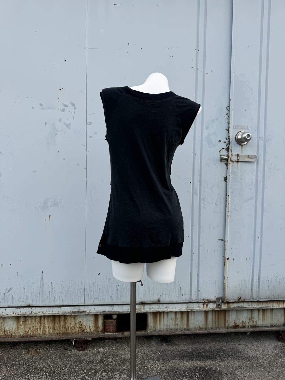 Libertalia sleeveless 상품이미지4