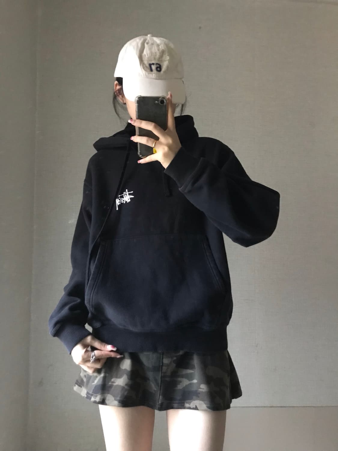 스투시 블랙 후드티 상품이미지1