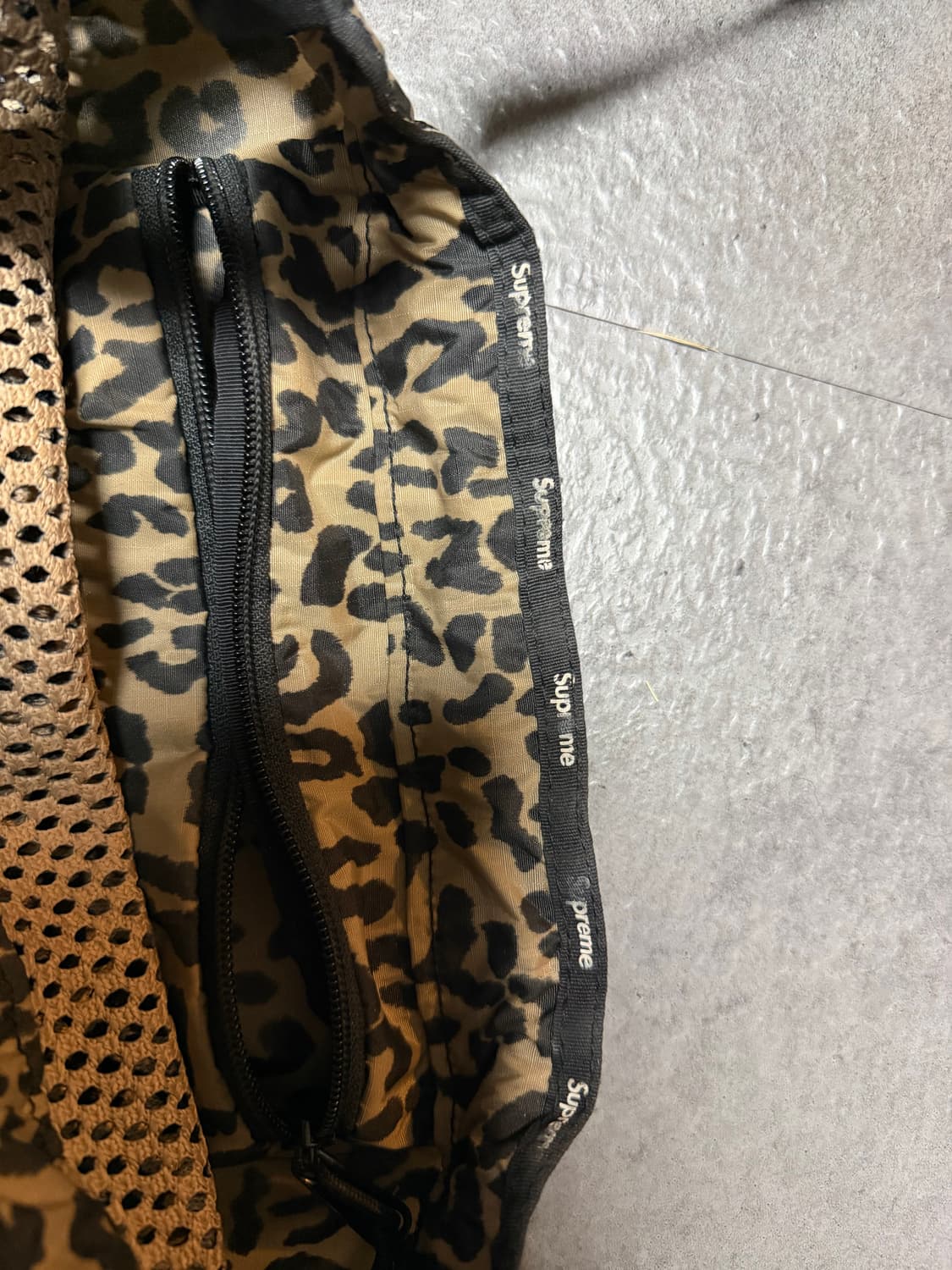 슈프림 메쉬 스몰 백팩 레오파드 상품이미지5