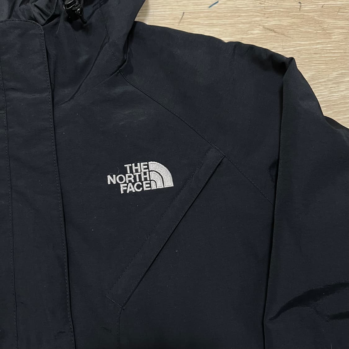 노스페이스 오리지널 로고 후드 바람막이 자켓 [블랙] M/95 상품이미지4