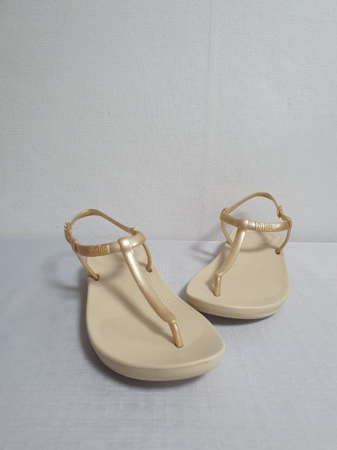 220mm 핏플랍 아이쿠션 스플래쉬 샌들 골드 상품이미지4