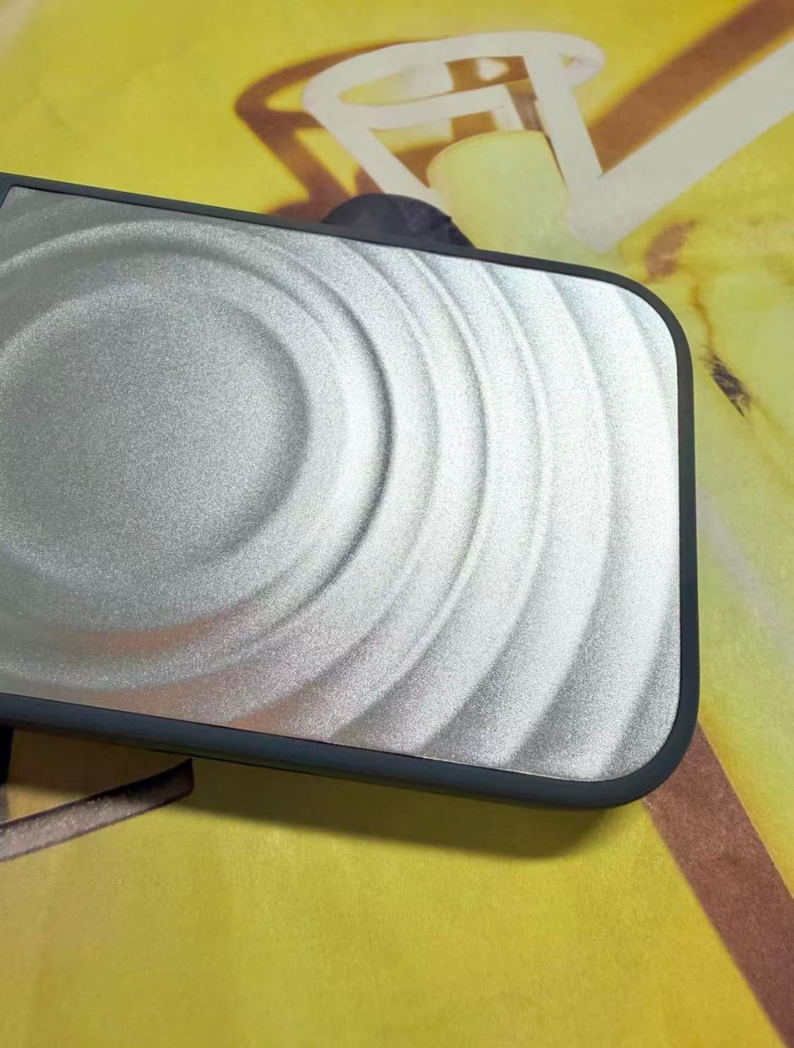 케이스티파이 x 지드래곤 아이폰 알로이 리플 케이스 실버 17prpmax 상품이미지4