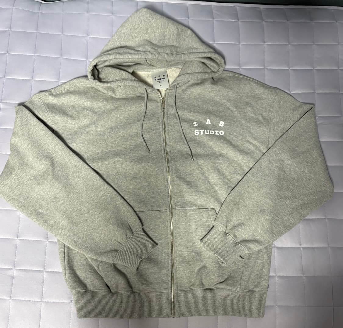 IAB 스튜디오 그레이 후드집업 상품이미지1