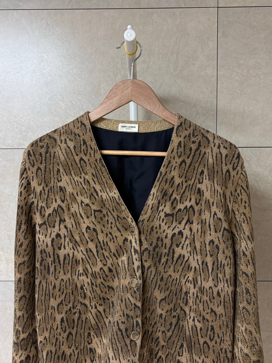 생로랑 15SS 골드 메탈릭 레오파드 가디건 상품이미지2