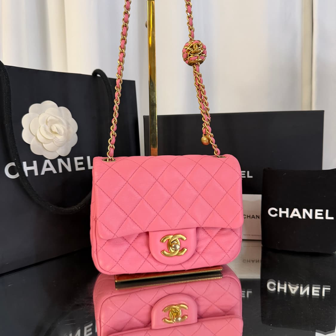 샤넬 골든볼 쁘띠삭 플랩 크로스백 상품이미지3