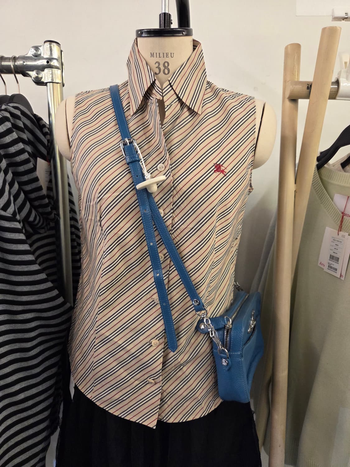 Burberry 버버리 베이지 베스트 셔츠 상품이미지2