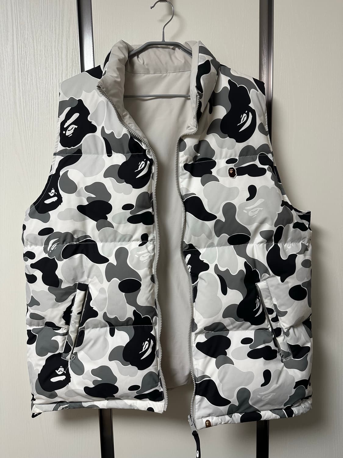 베이프 리버시블 패딩 조끼 (XXL) 상품이미지1