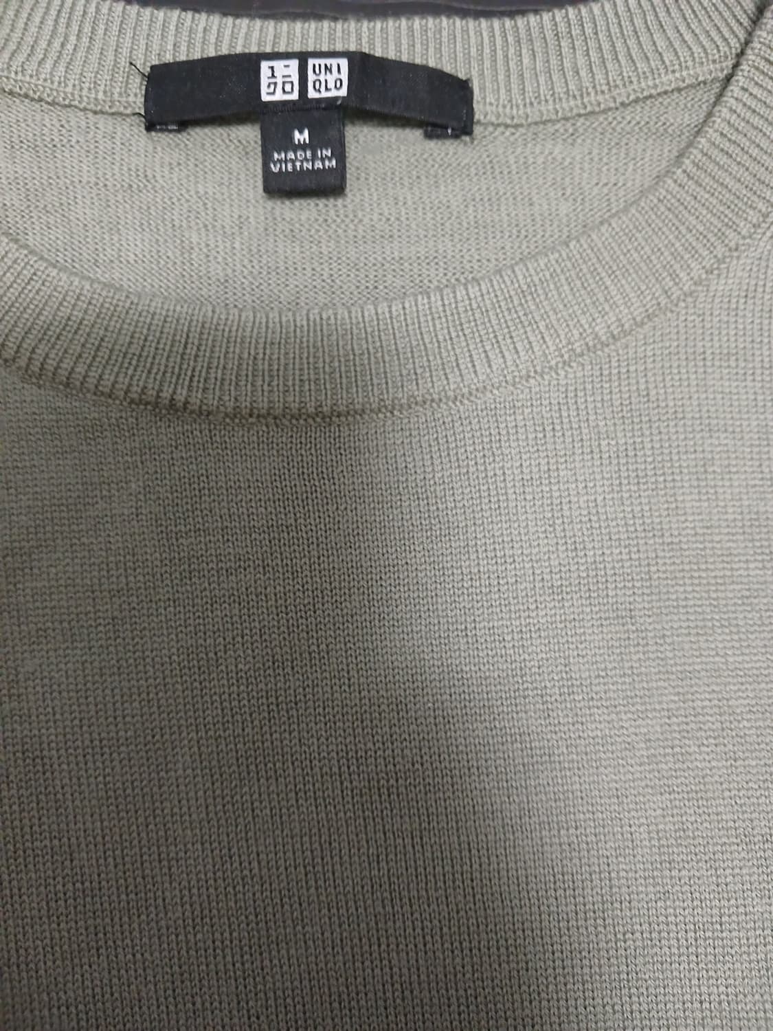 유니클로 말차 라떼 얇은 니트 상품이미지2