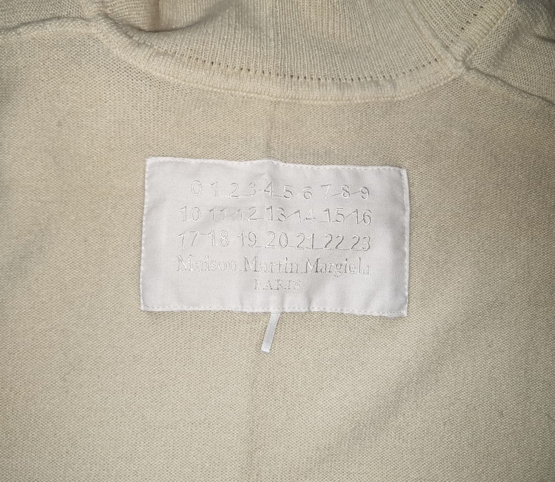 MAISON MARGIELA 아이보리색 울 터틀넥 free size 상품이미지4