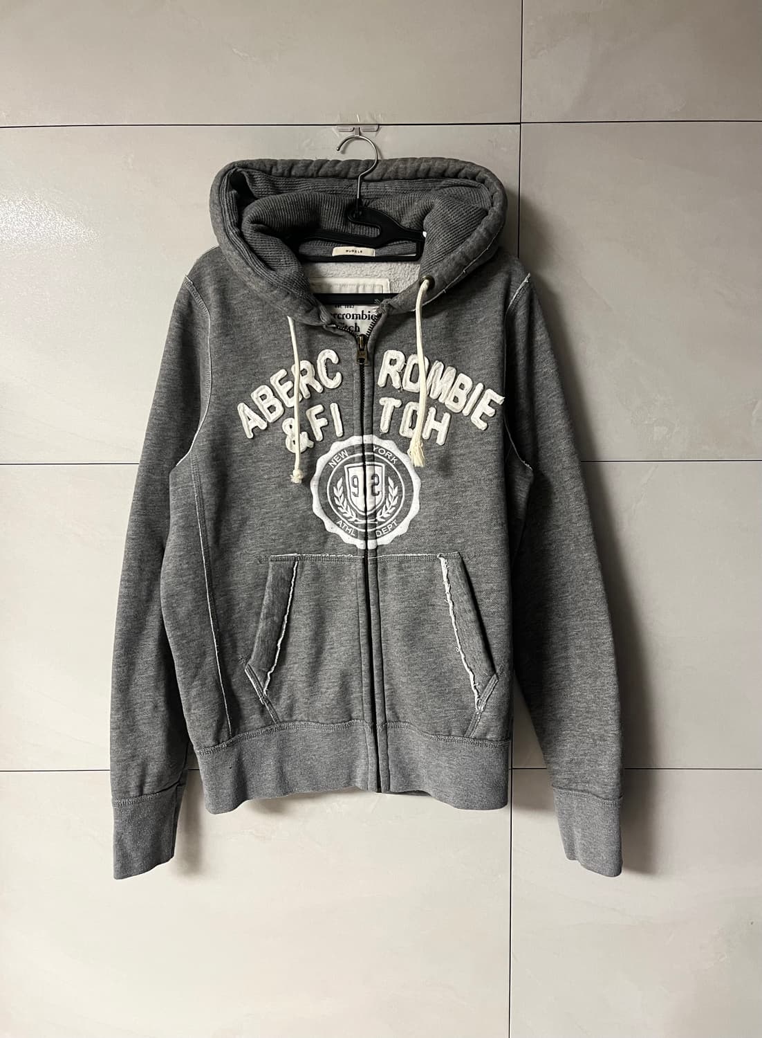아베크롬비 스펠로고 대장 후드집업 그레이 [M] 상품이미지3