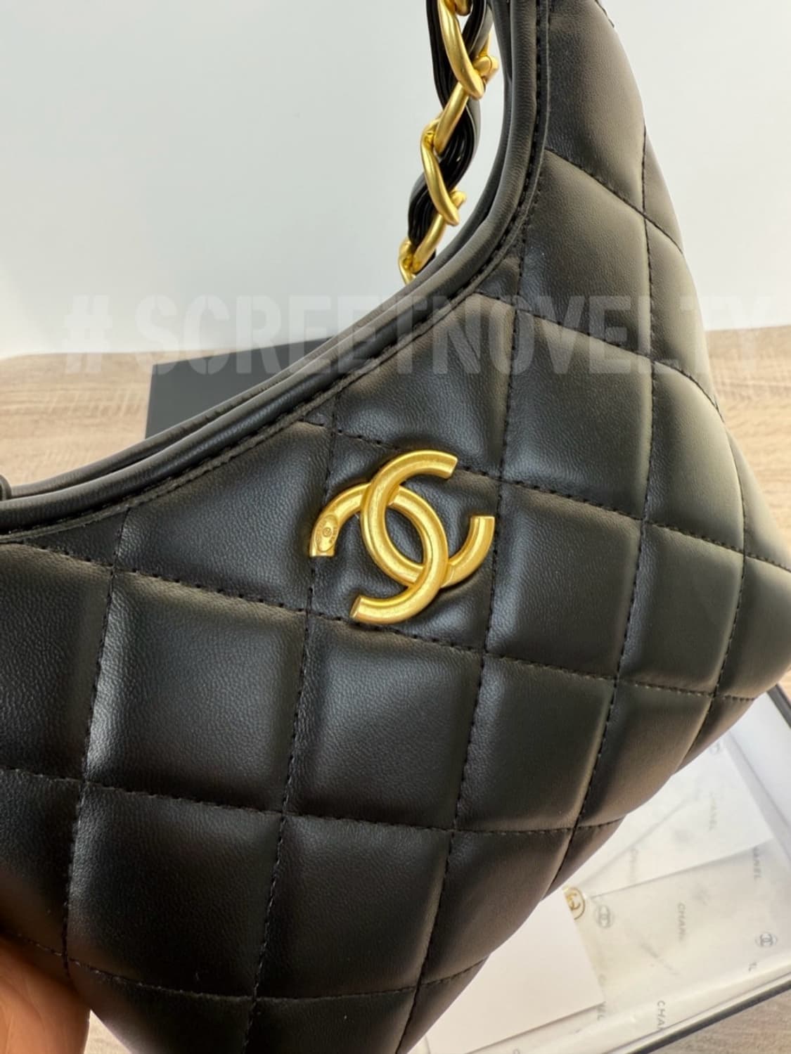 샤넬뷰티 골드체인 퀄팅 호보백 VIP 리미티드 상품이미지3