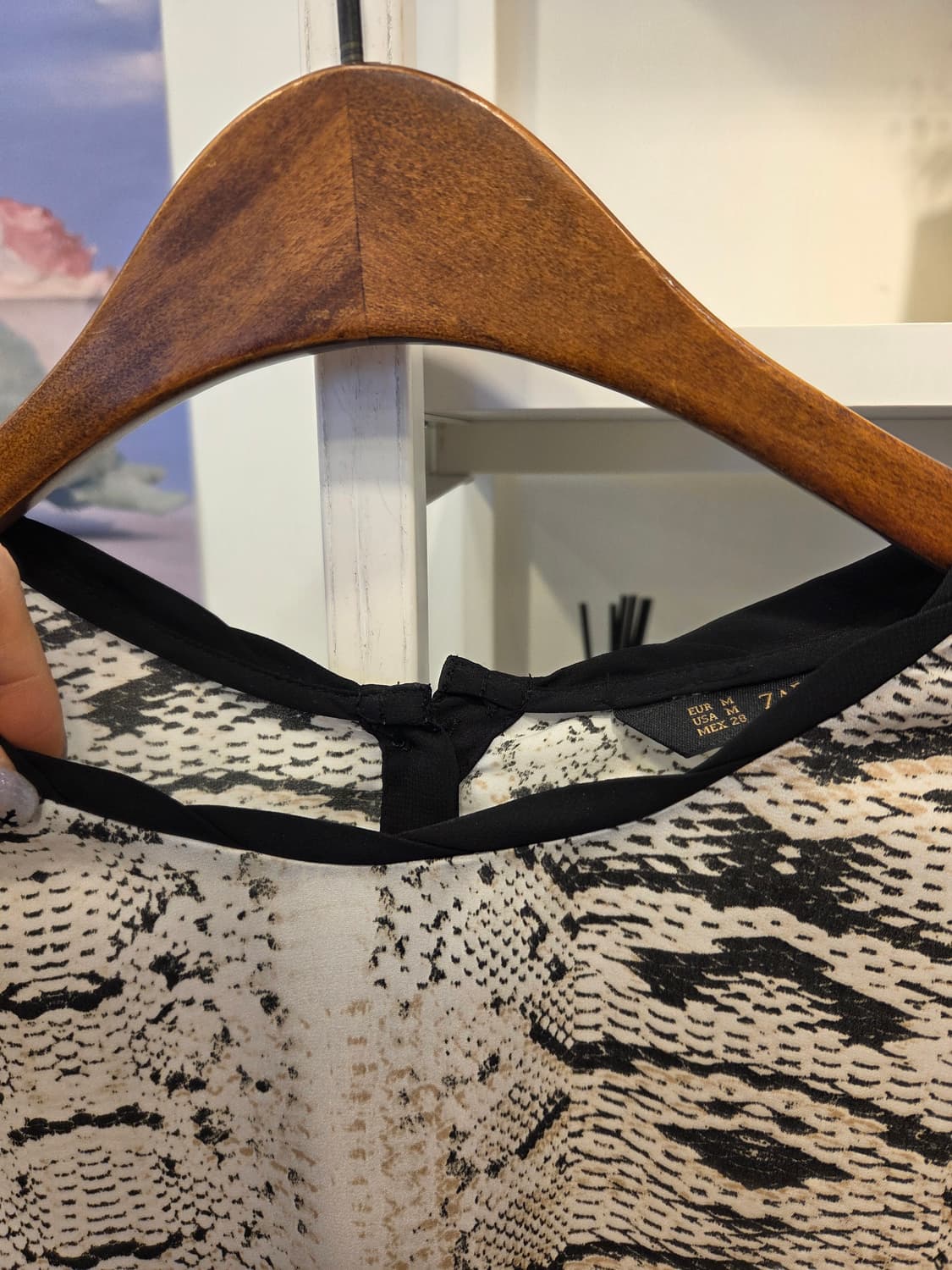 자라 파이톤 프린트 블라우스 상품이미지2