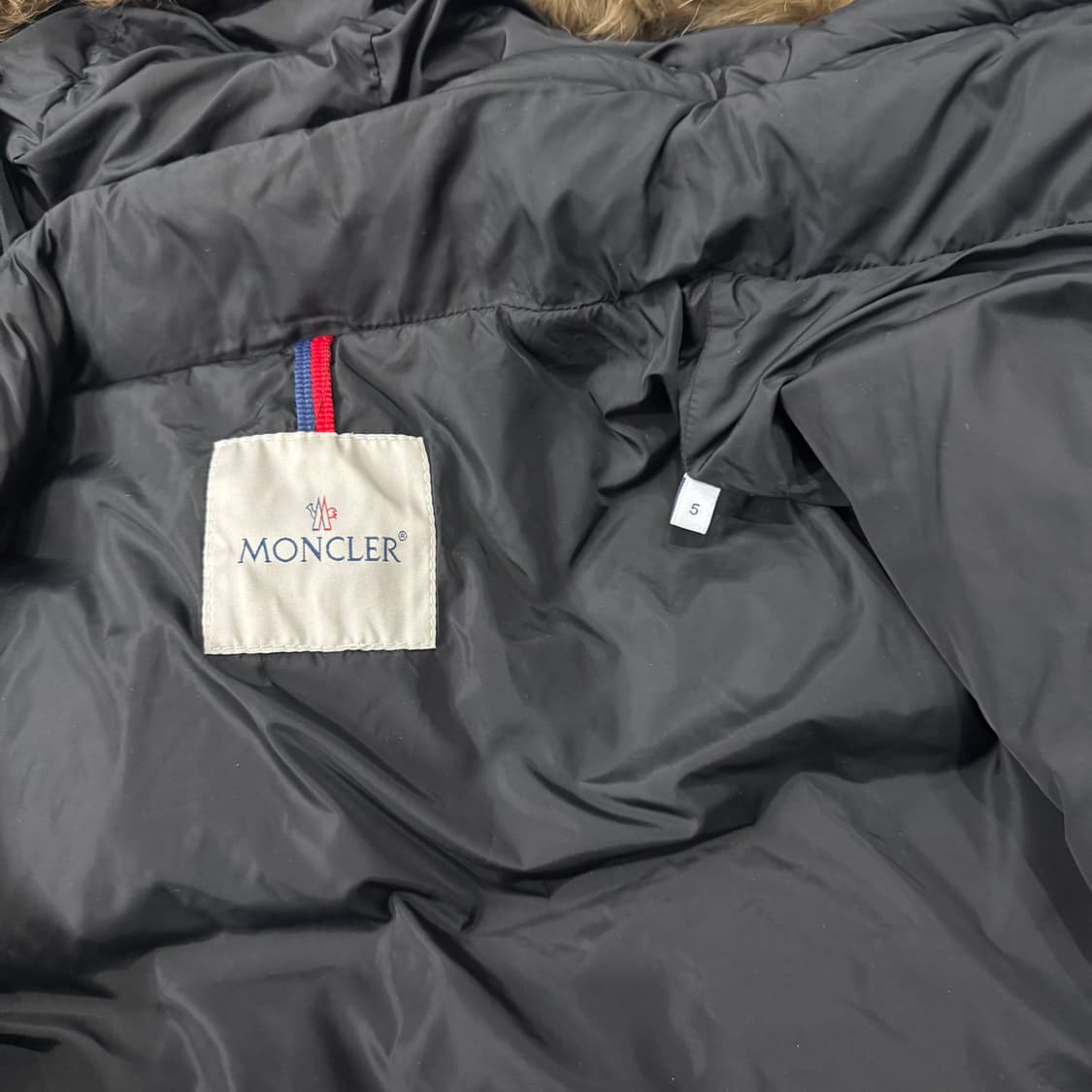 몽클레르 쇼트 패딩 재킷 상품이미지6