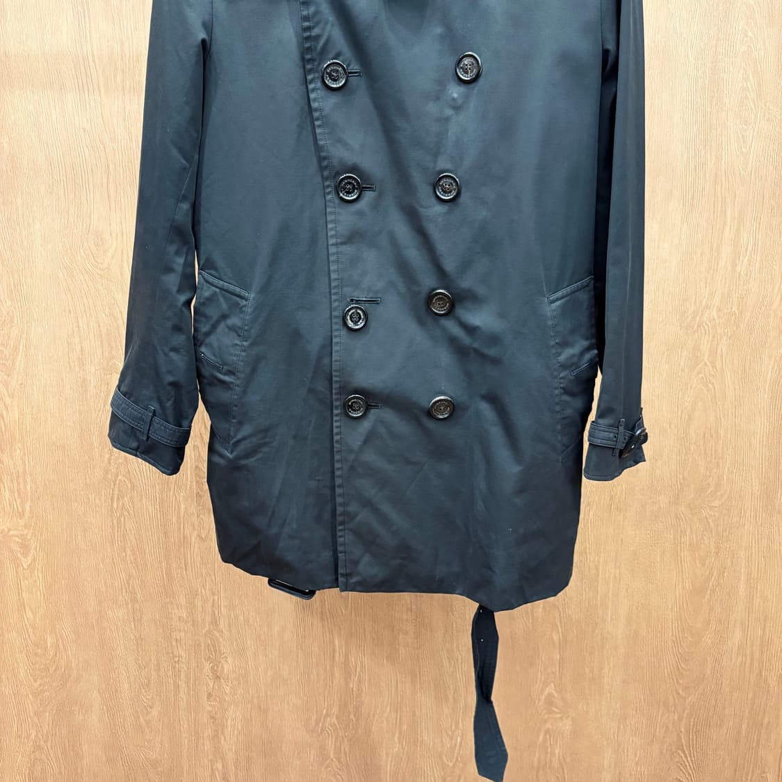 버버리 런던 클래식 트렌치 하프 코트 어깨 견장 허리 벨트 디테일 블랙 상품이미지5