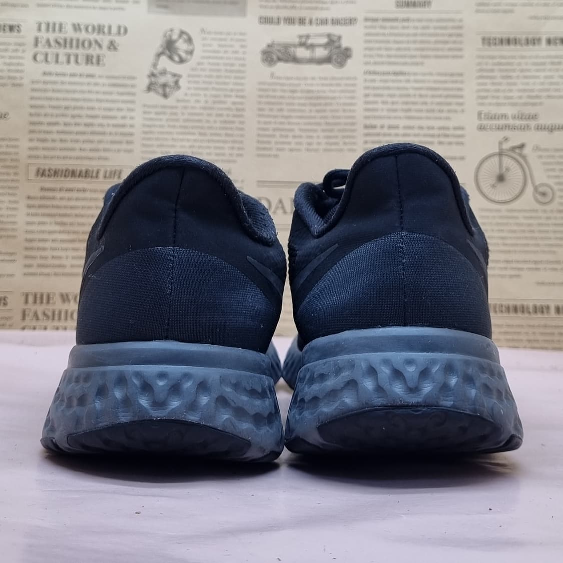 나이키 레볼루션5 블랙 여성운동화235 상품이미지4