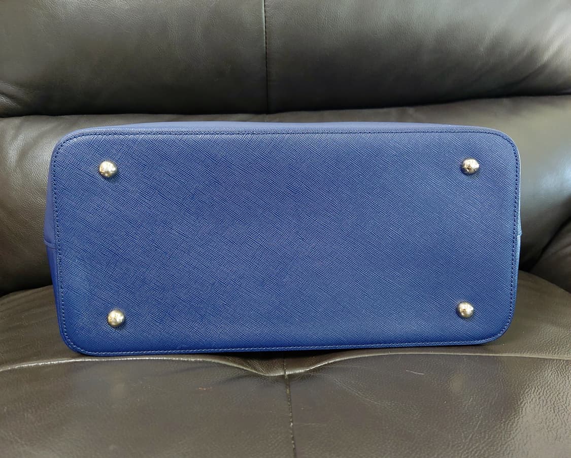 메트로시티 블루 사피아노가죽 토트백

 상품이미지5